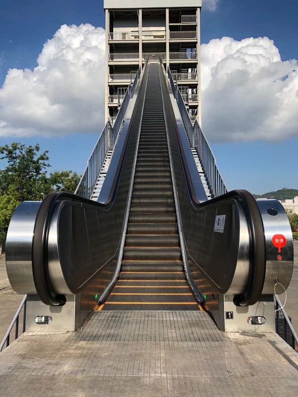 Opaque Balustrade Heavy Duty Escalator Width 1000 30 Degrees Speed 0.65m/S